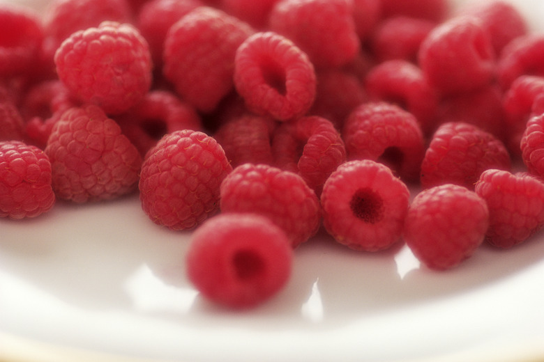 Fresh raspberries on plate