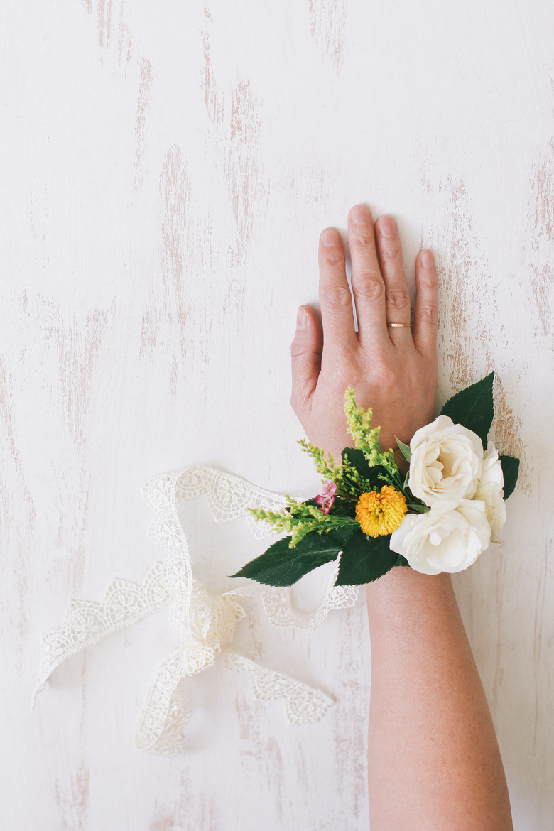 Flower corsage